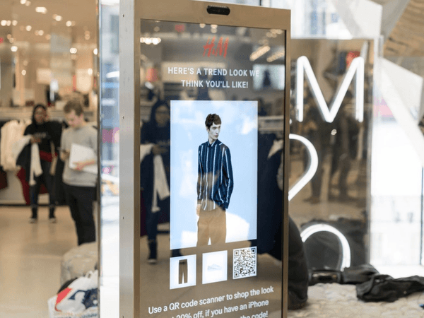 A first look at the H&M Interactive Mirror